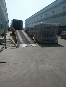 Cattle Panel For Australia is Loading in Factory~